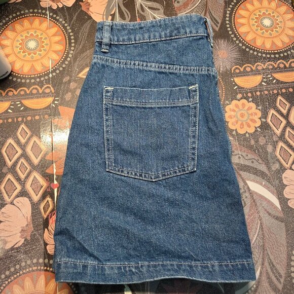 H&M &Denim Size 10 Medium Wash Denim Blue Button Jean Mini Skirt - Picture 1 of 11